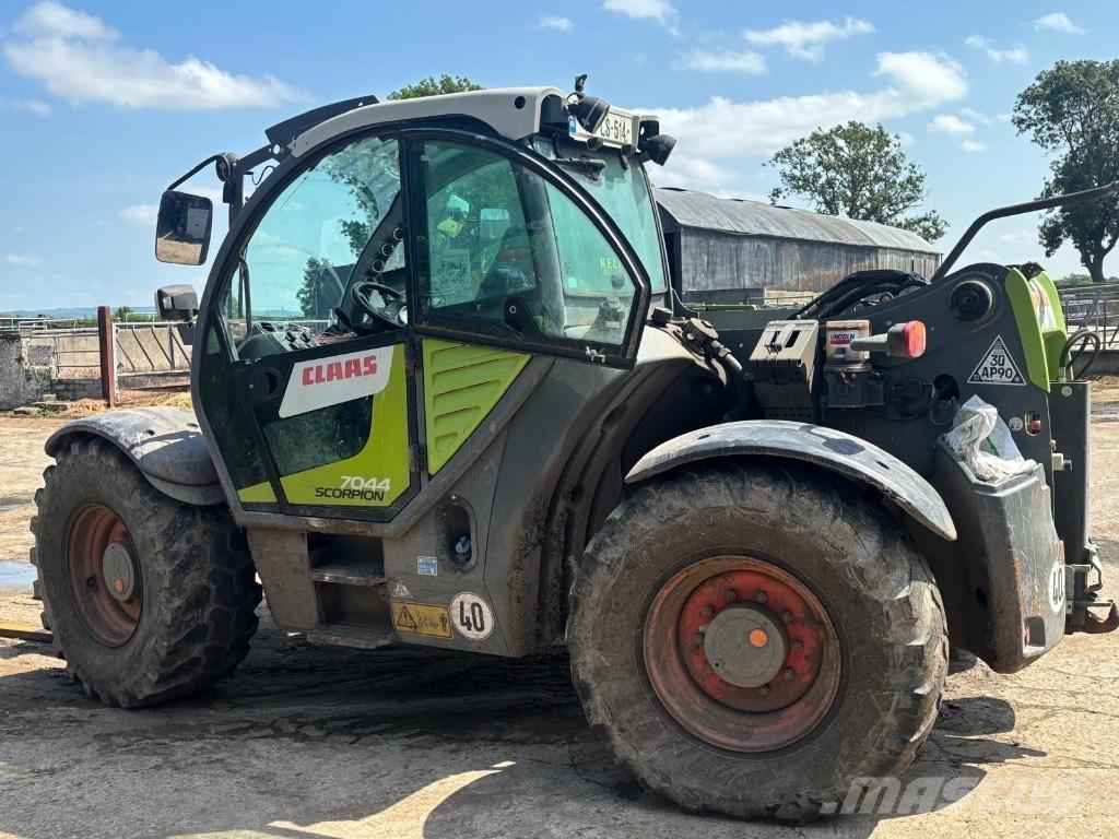 CLAAS Scorpion 7044 Verreikers voor landbouw