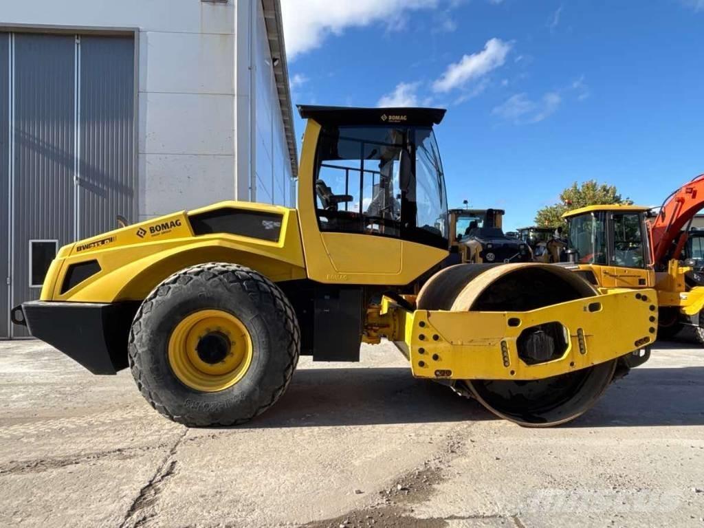 Bomag BW213D-5 Trilrolwalsen