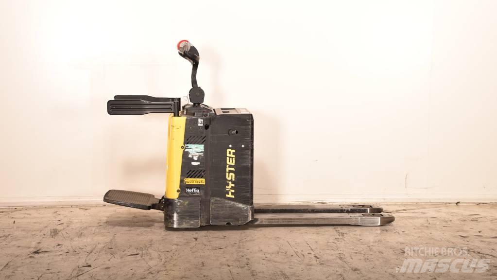 Hyster P 2.0 S Pallettruck met meerij platform