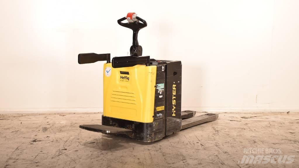Hyster P 2.0 S Pallettruck met meerij platform