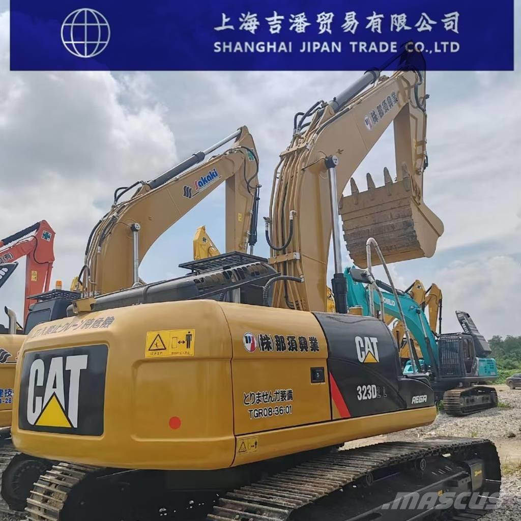 CAT 323 D Rupsgraafmachines