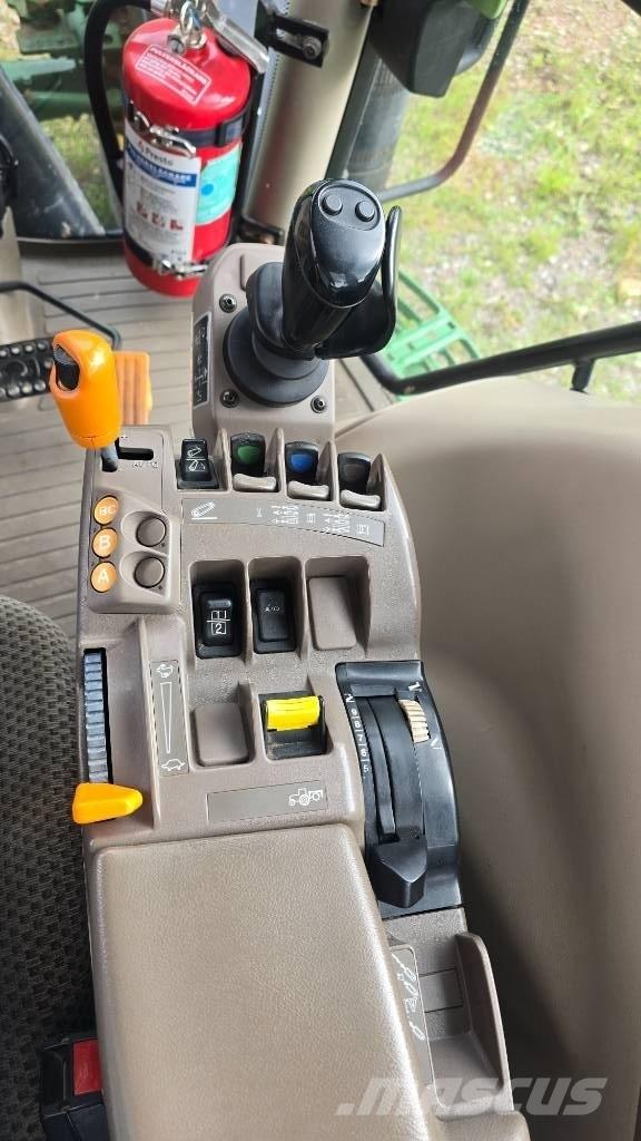 John Deere 6150 R Tractoren