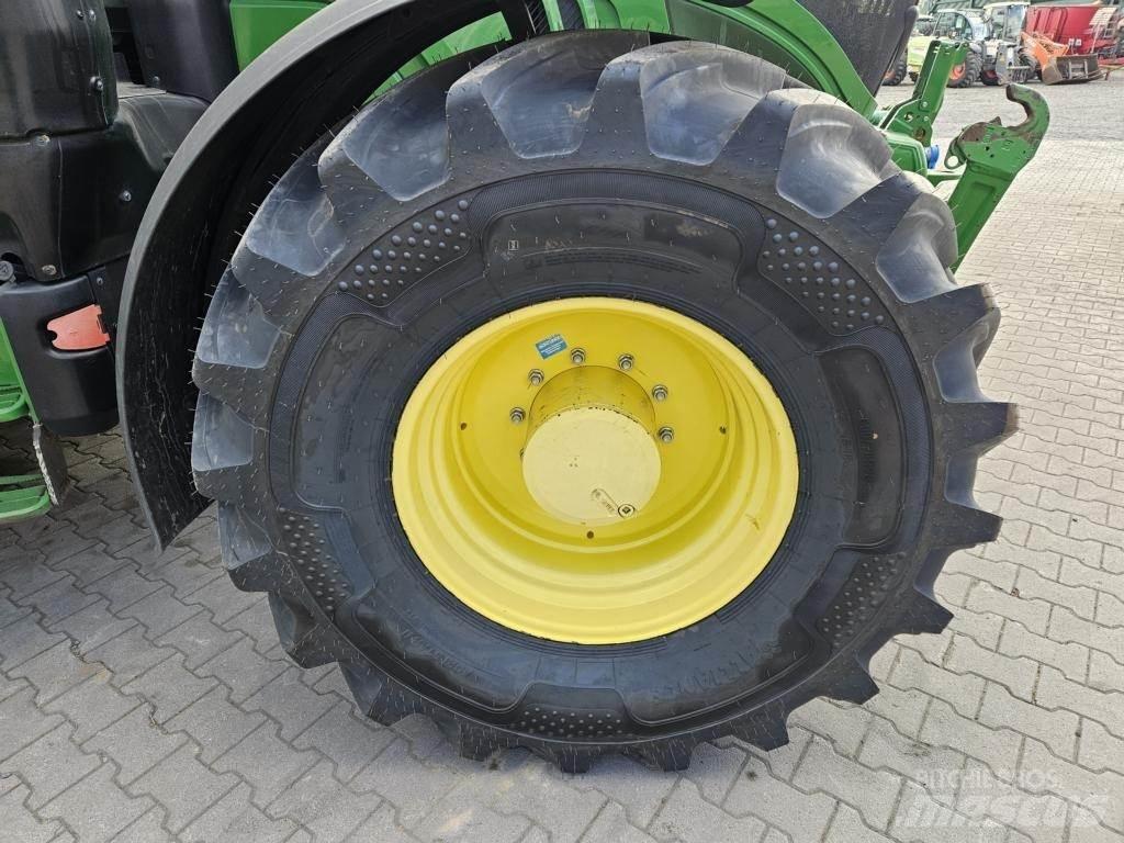 John Deere 6195R Tractoren