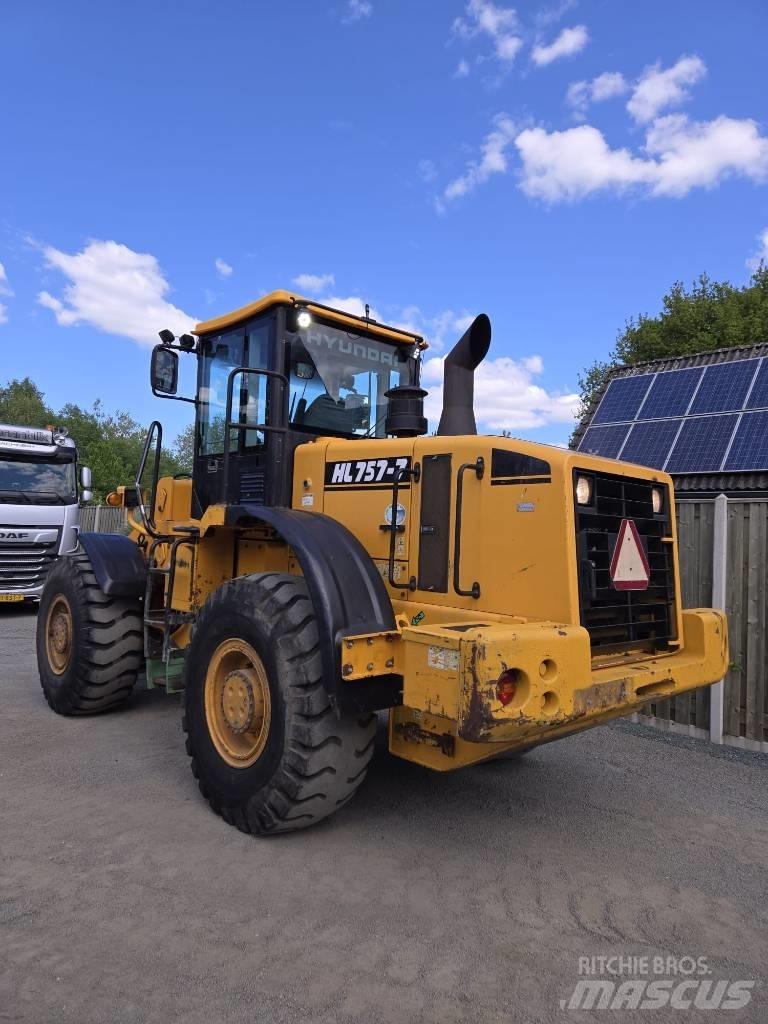 Hyundai HL 757-7 Wielladers