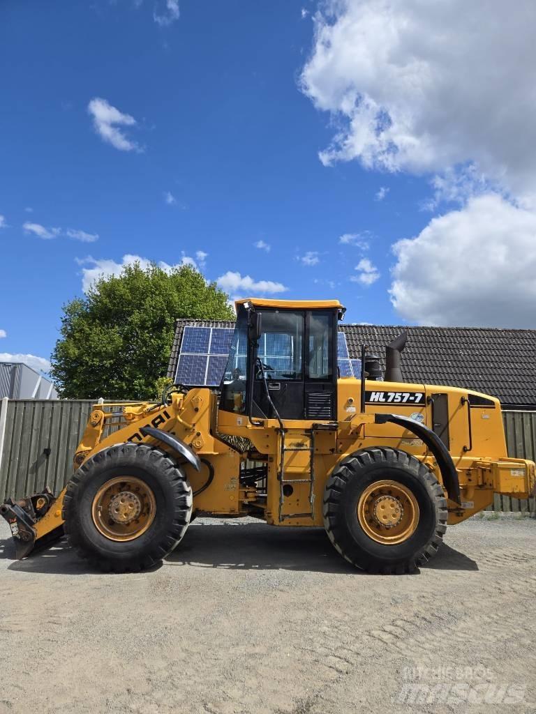 Hyundai HL 757-7 Wielladers