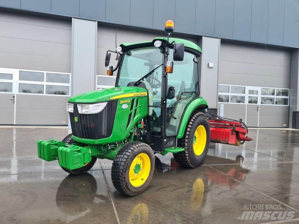 John Deere 3039R Tractoren