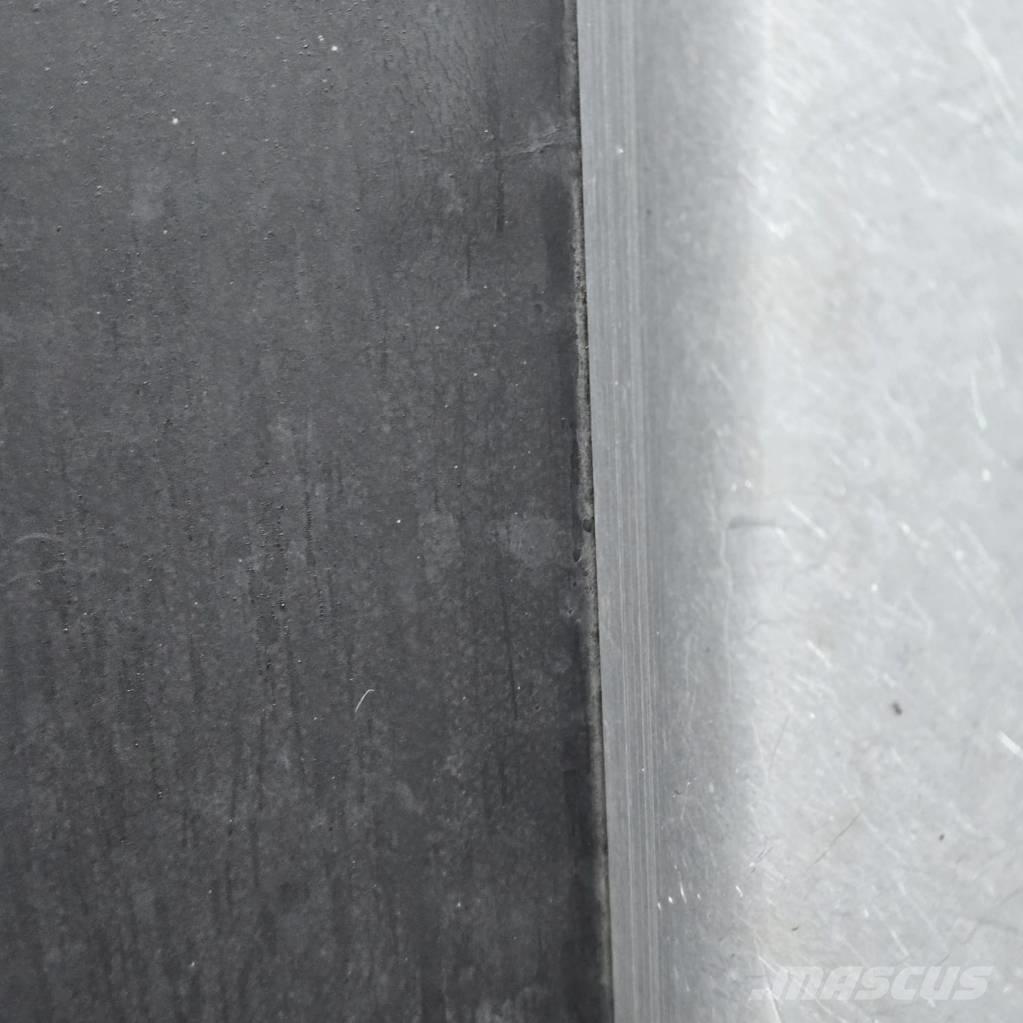 Kässbohrer PB 600 Sneeuwschuivers en -ruimers