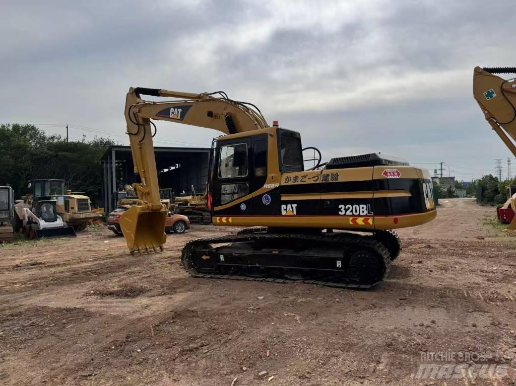 CAT 320 B L Rupsgraafmachines