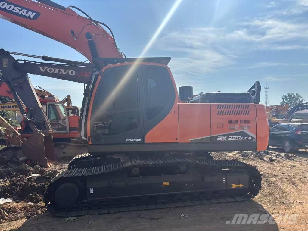 Doosan DX 225 LCA Midigraafmachines 7t - 12t