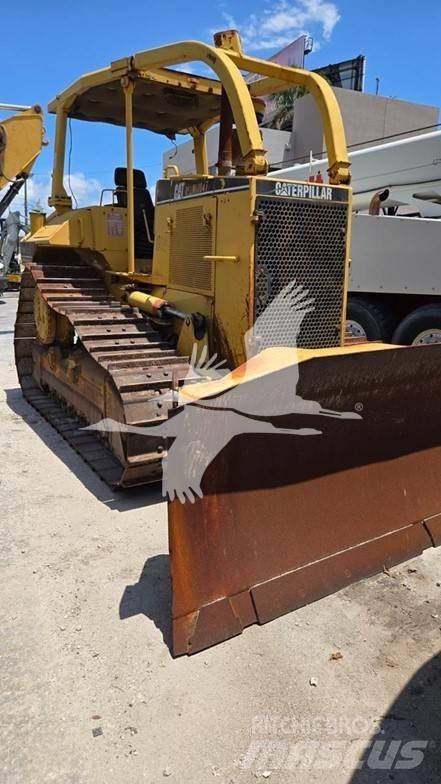 CAT D6M Rupsdozers