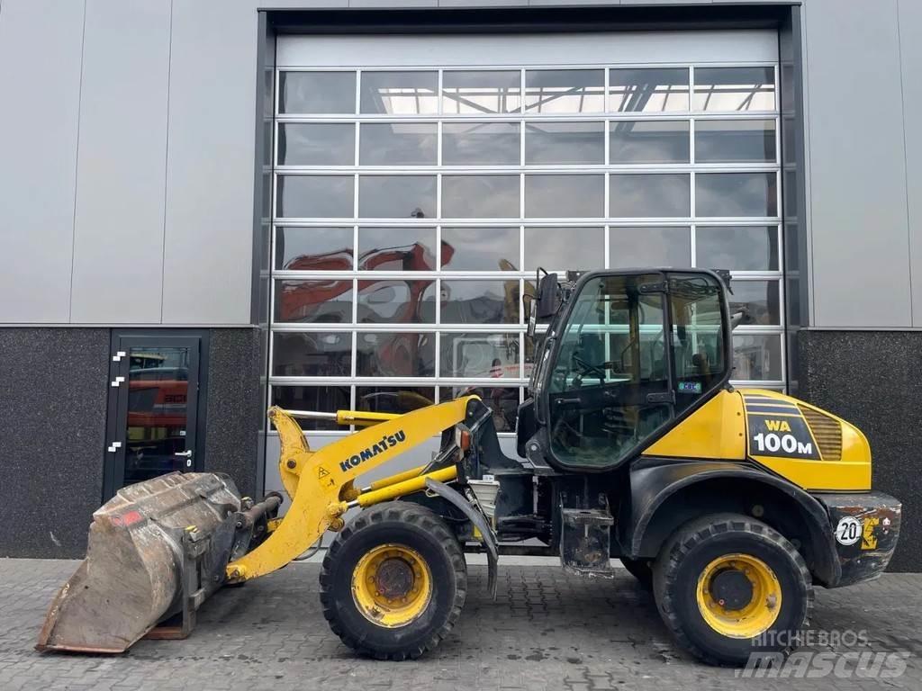 Komatsu WA100 Wielladers