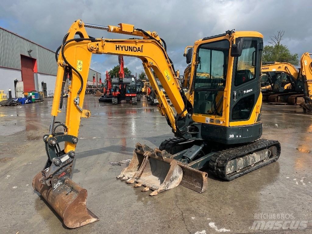 Hyundai R30 Z-9AK Minigraafmachines < 7t