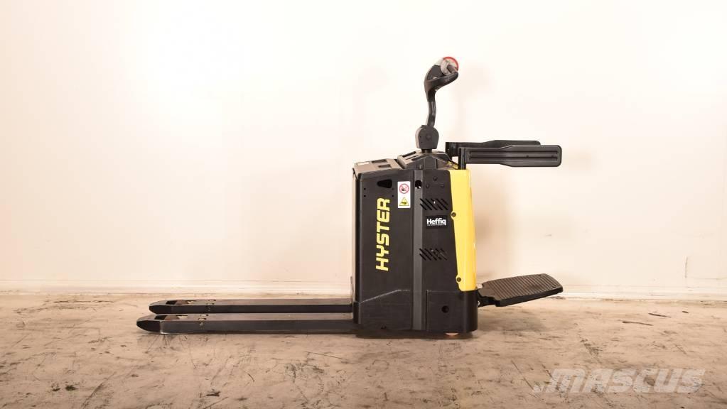 Hyster P 2.0 S Pallettruck met meerij platform