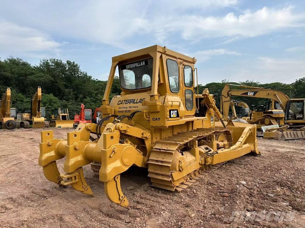 CAT D7G Rupsdozers