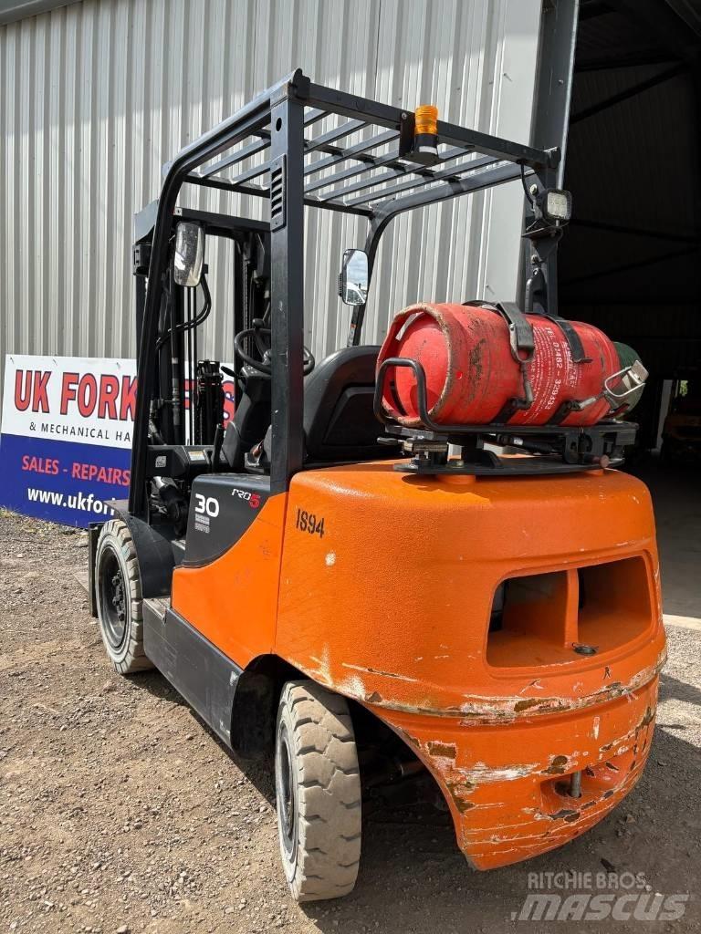 Doosan G 30 E-5 LPG heftrucks