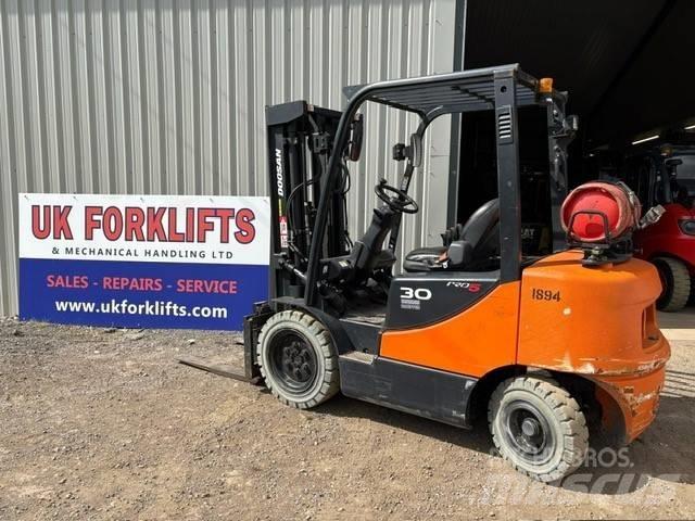Doosan G 30 E-5 LPG heftrucks