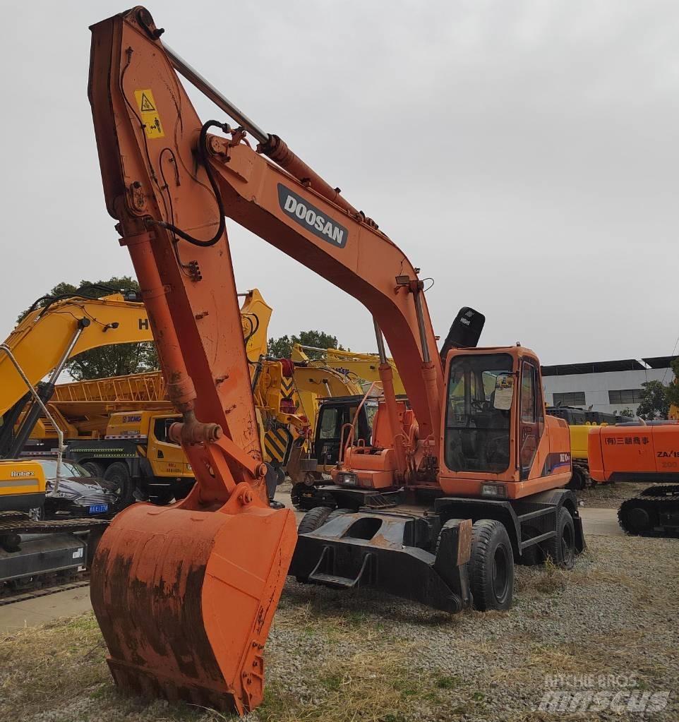 Doosan DH 210 W-7 Wielgraafmachines