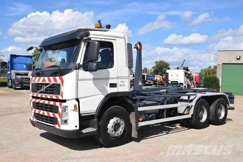 Volvo FM 370 Vrachtwagen met containersysteem