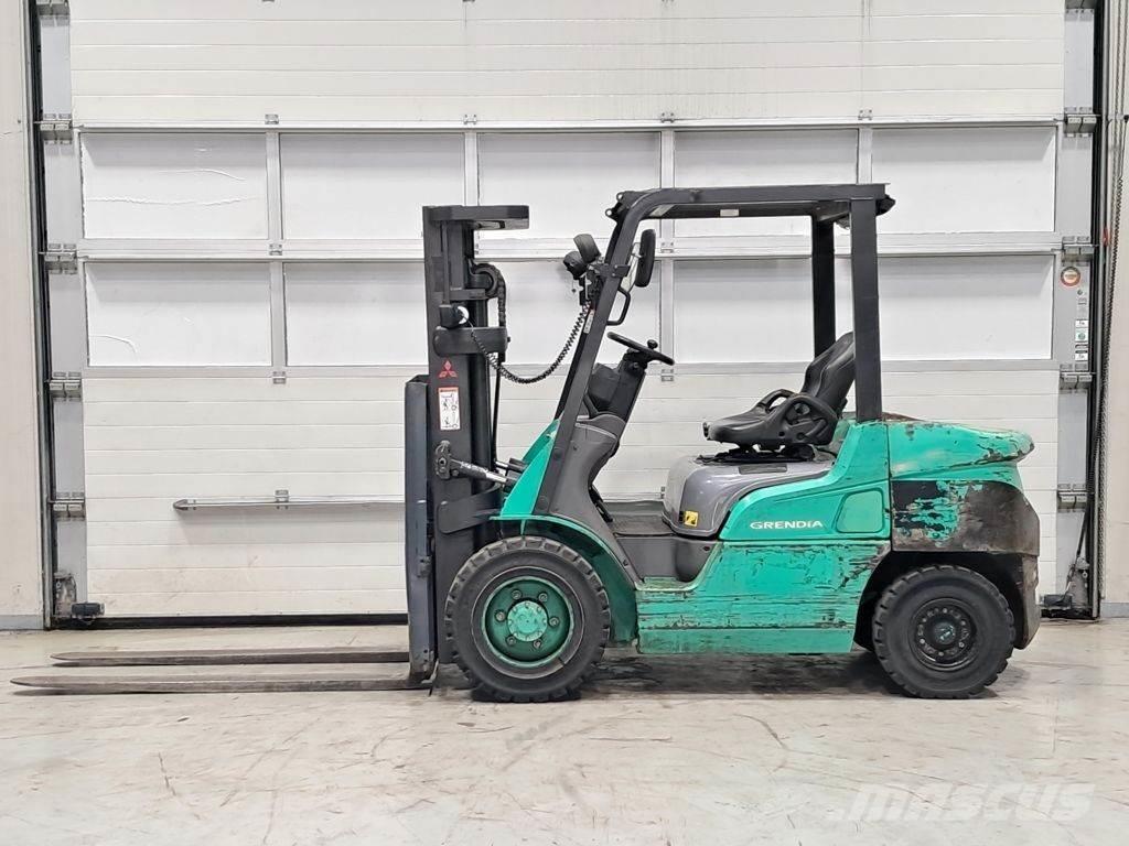 Mitsubishi FD30NT Diesel heftrucks