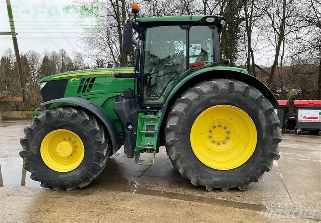 John Deere 6215R Tractoren