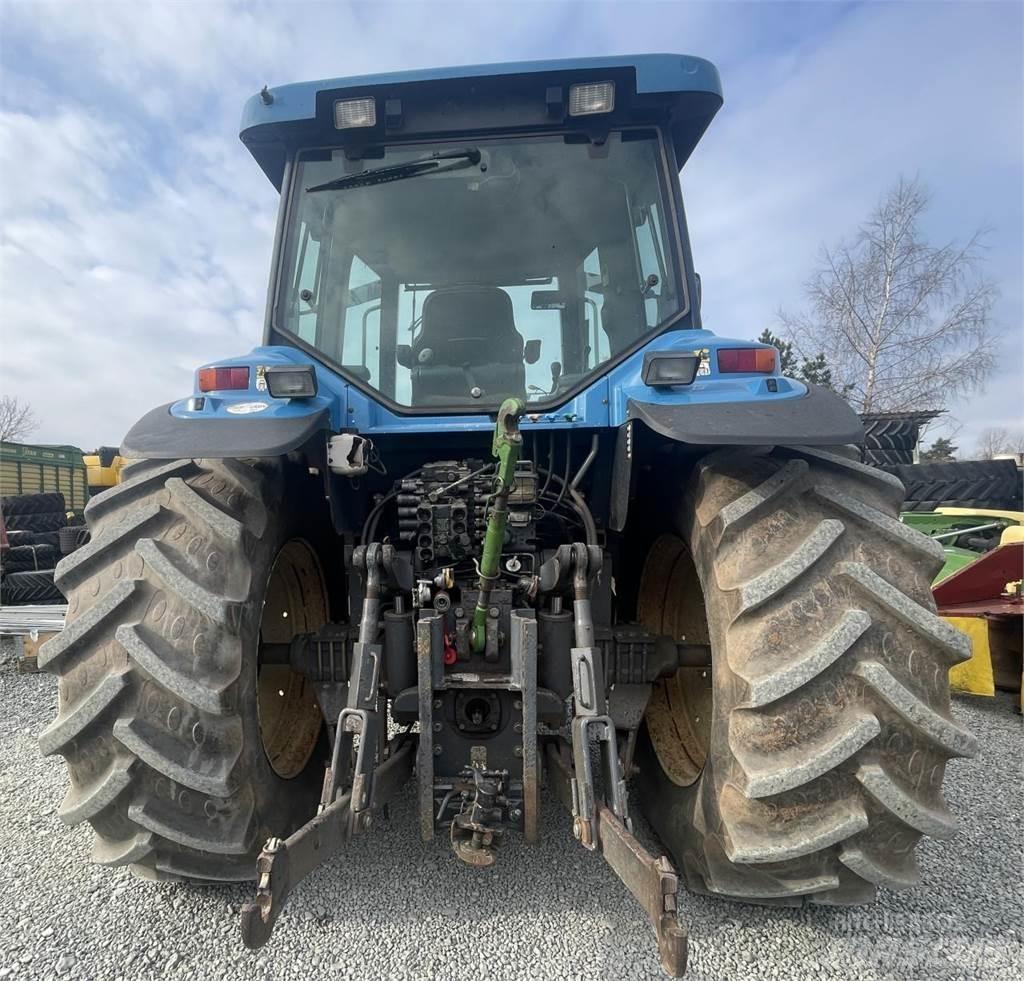 New Holland 8670 Tractoren