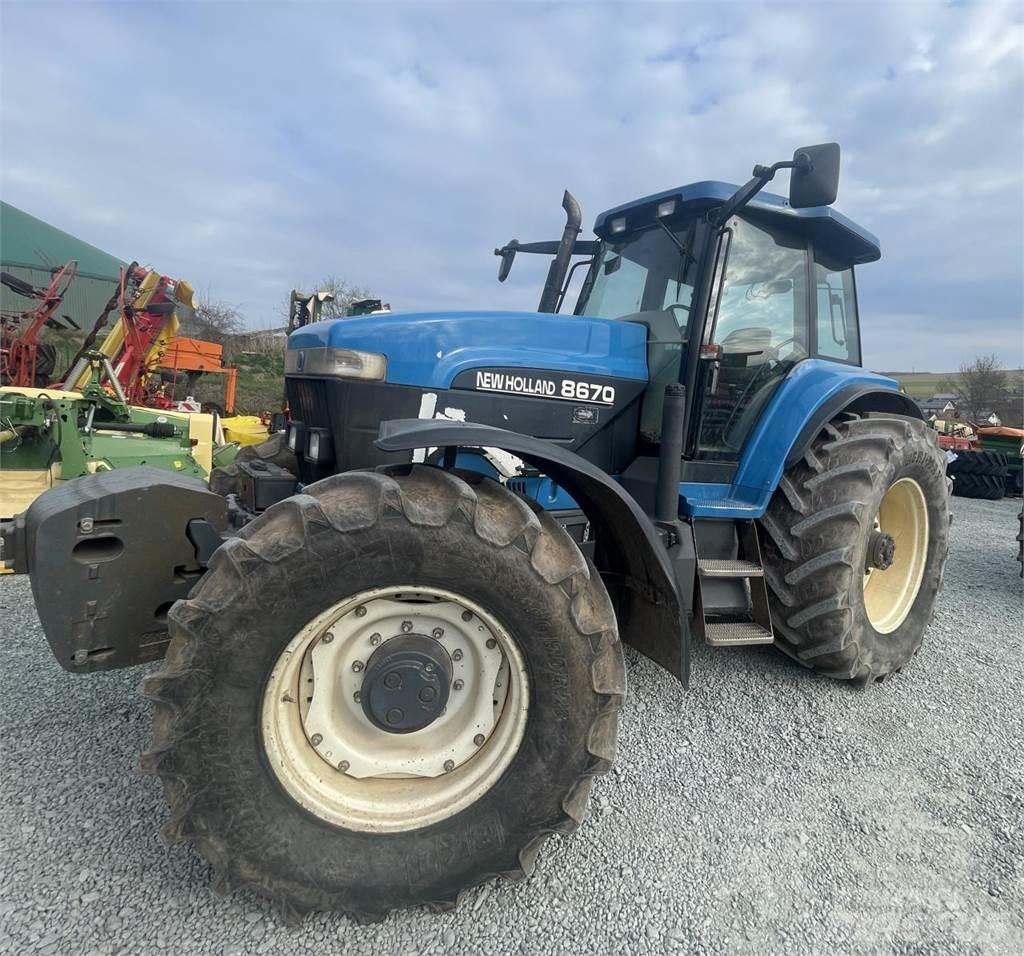 New Holland 8670 Tractoren