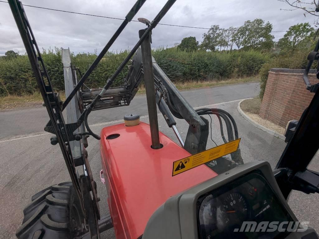 Massey Ferguson 6150 Tractoren