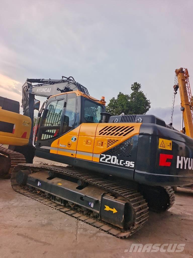 Hyundai 220LC-9T Rupsgraafmachines