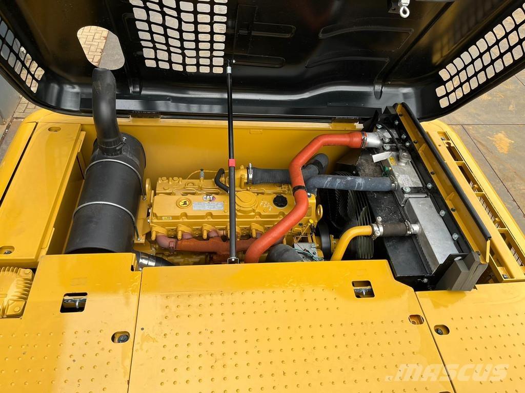 CAT 323D3 Rupsgraafmachines