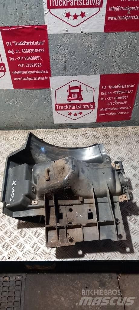 Scania 94 D.   1543634 Cabine en interieur