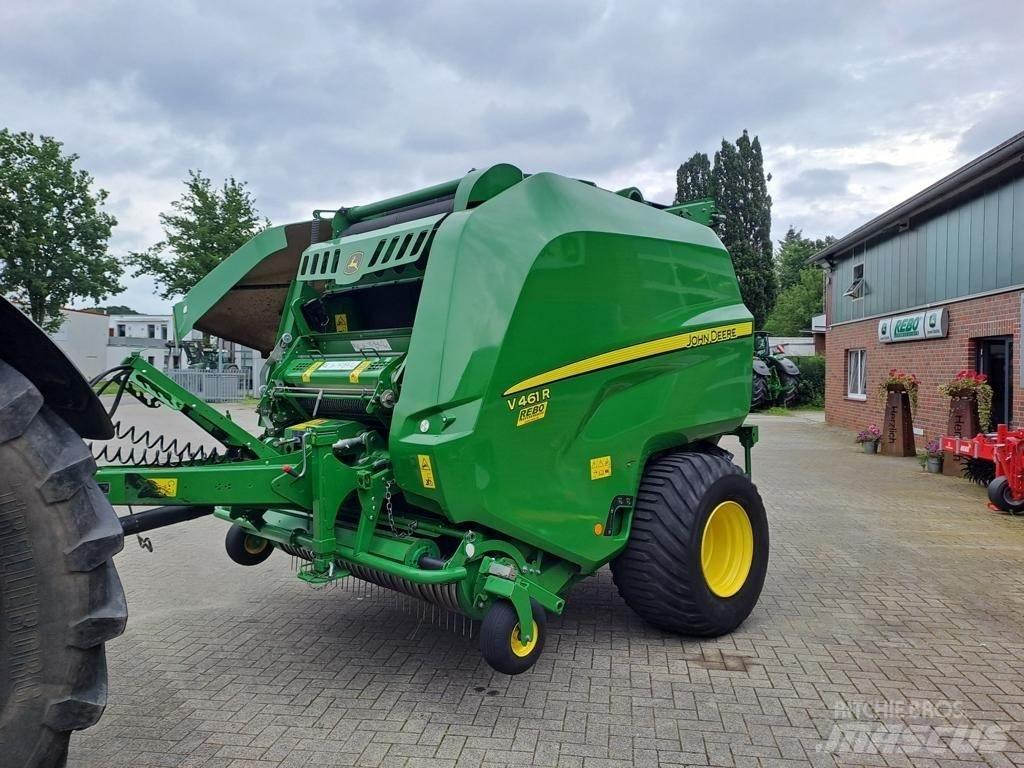 John Deere V461R Ronde-balenpersen