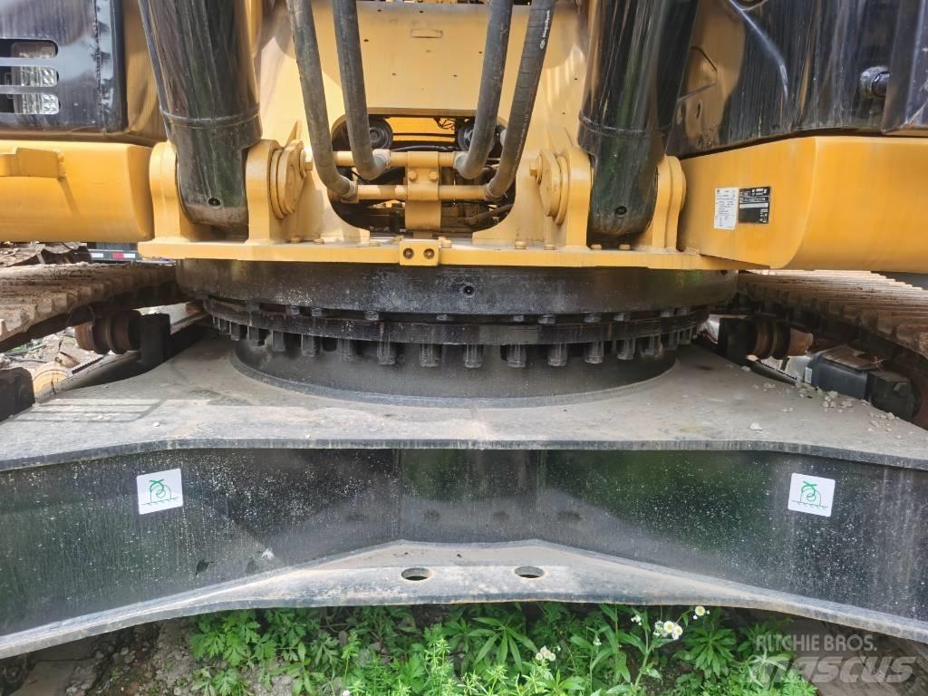 CAT 336 D2 Rupsgraafmachines