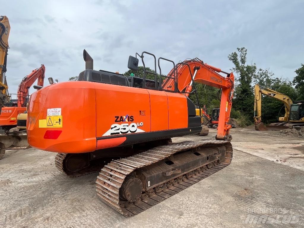 Hitachi ZX 250 LC-6 Rupsgraafmachines