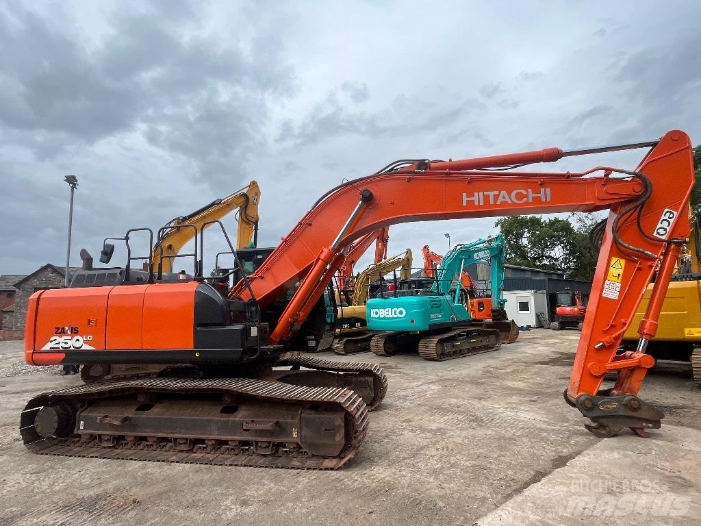 Hitachi ZX 250 LC-6 Rupsgraafmachines