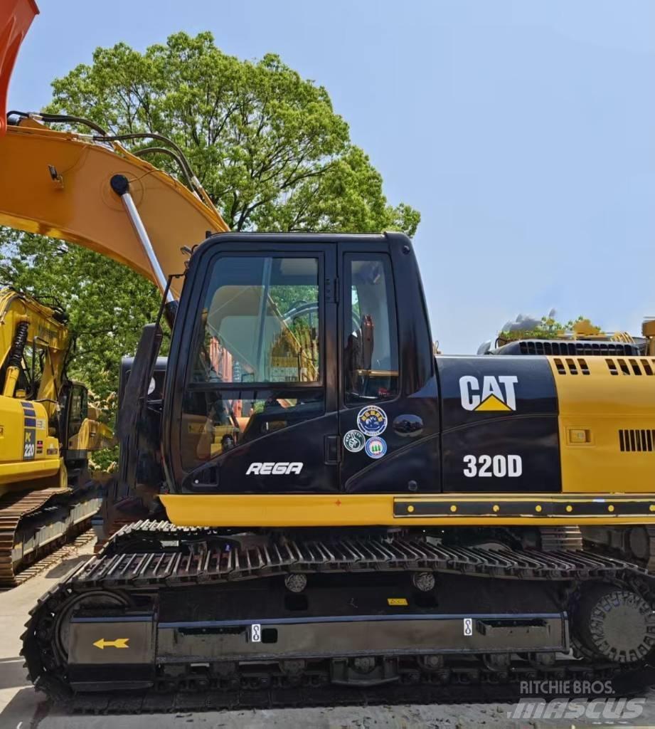 CAT 320 D Rupsgraafmachines