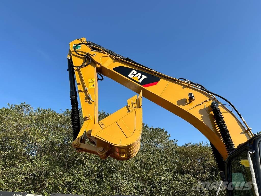 CAT 320 D L Rupsgraafmachines
