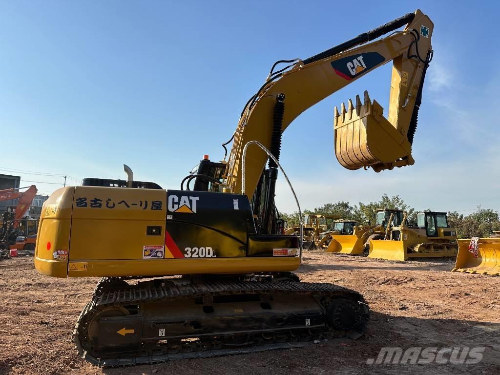 CAT 320 D L Rupsgraafmachines