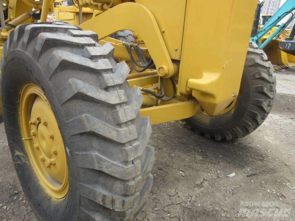 Komatsu GDD 623 Graders