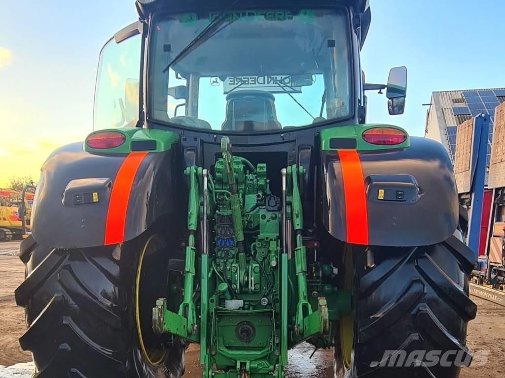 John Deere 6195 R Tractoren