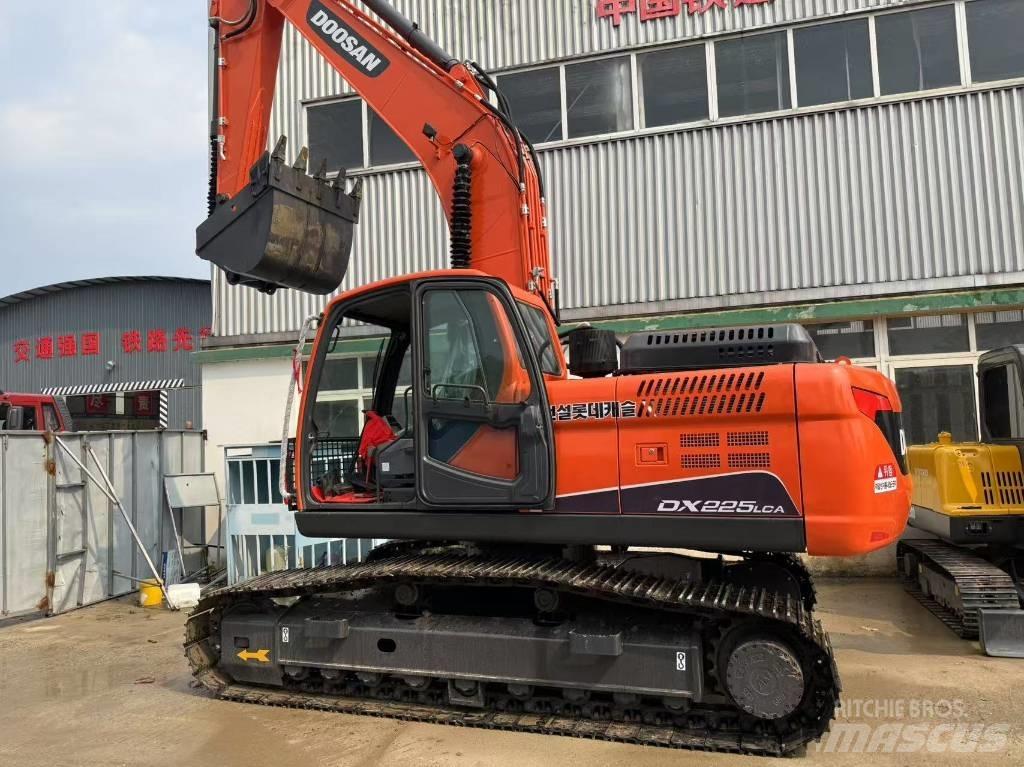 Doosan DX 225 LCA Rupsgraafmachines