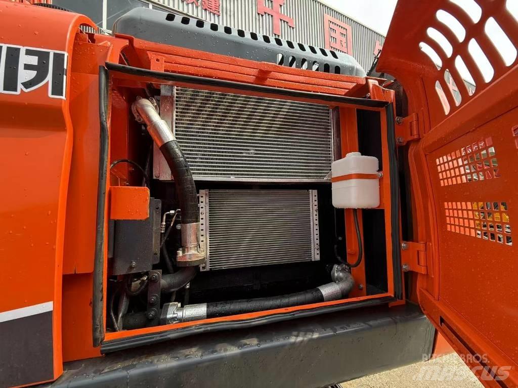 Doosan DX 225 LCA Rupsgraafmachines