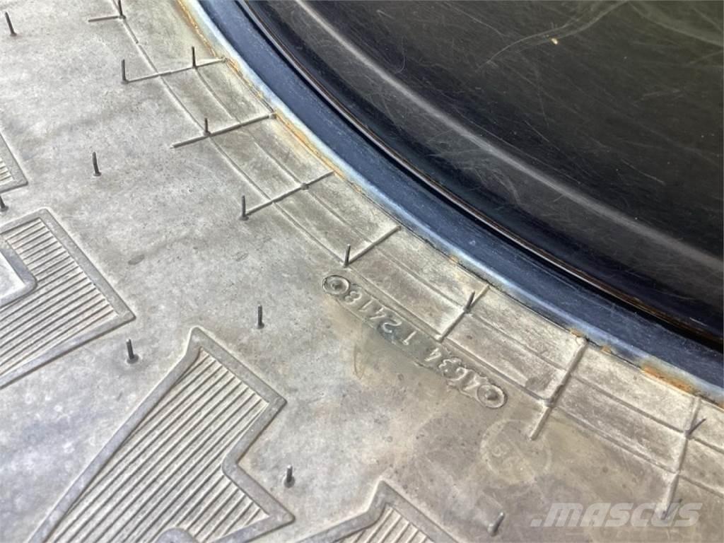 Alliance 460/85R34 Banden, wielen en velgen