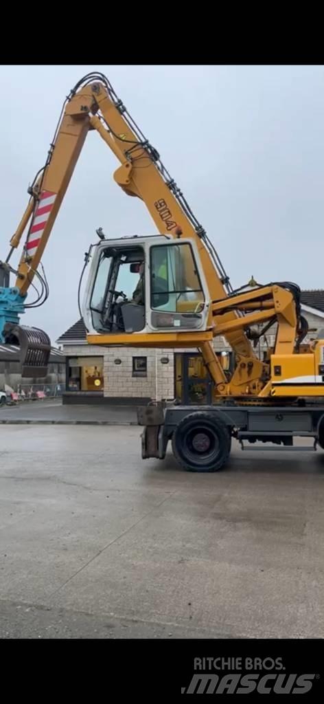 Liebherr A 904 C Waste / industry handlers
