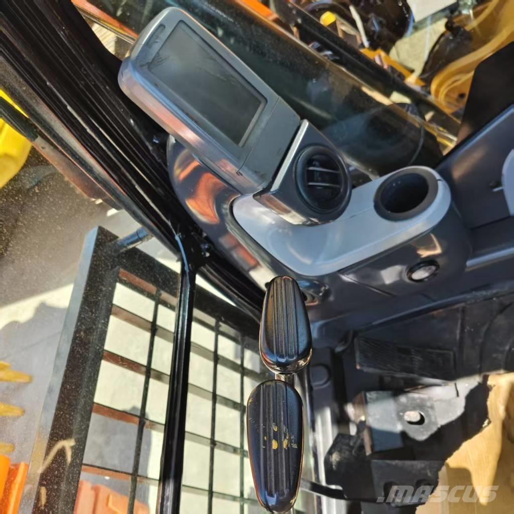 CAT 320 D Rupsgraafmachines