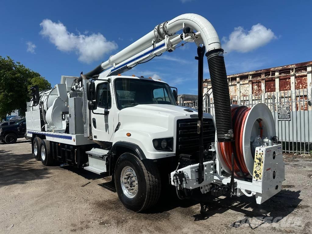 Freightliner 114 SD Kolkenzuigers