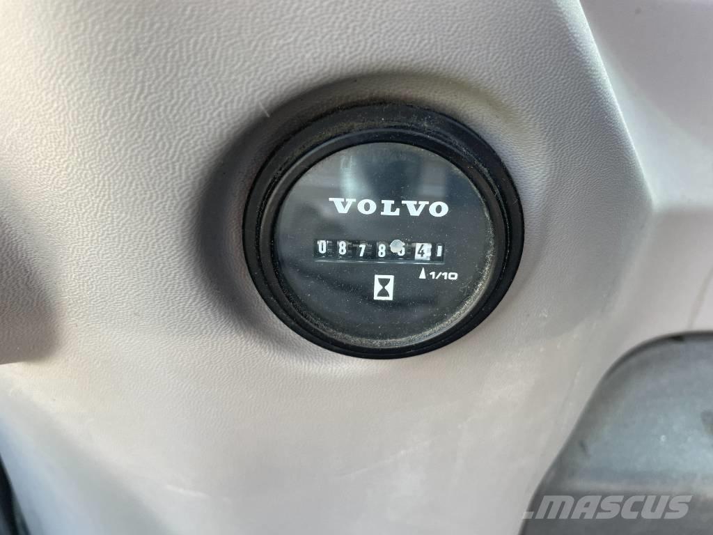 Volvo ECR235EL Rupsgraafmachines