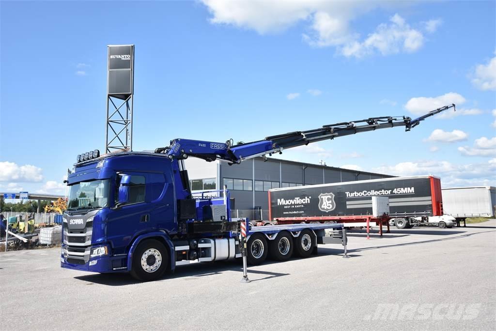 Scania G450 8X4 Vlakke laadvloer met kraan