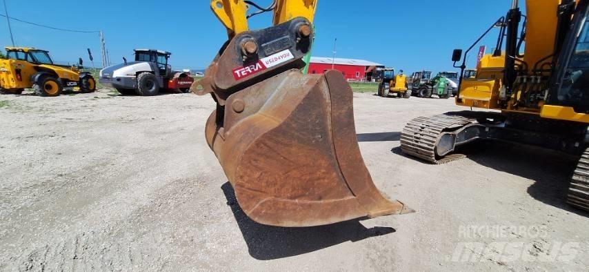 JCB 220X LC Rupsgraafmachines