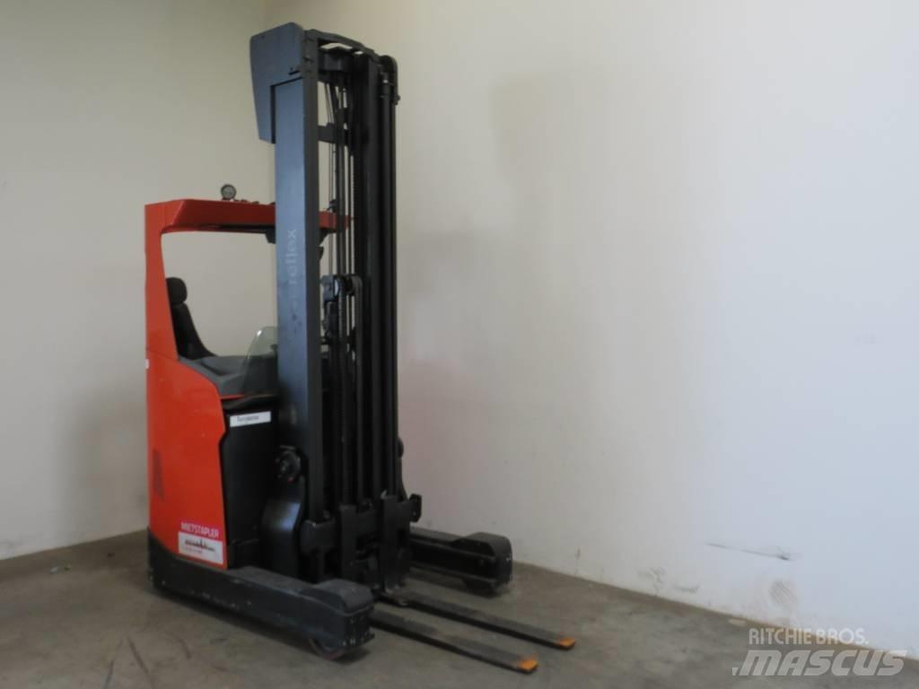BT RR E 160 H Reachtruck voor hoog niveau