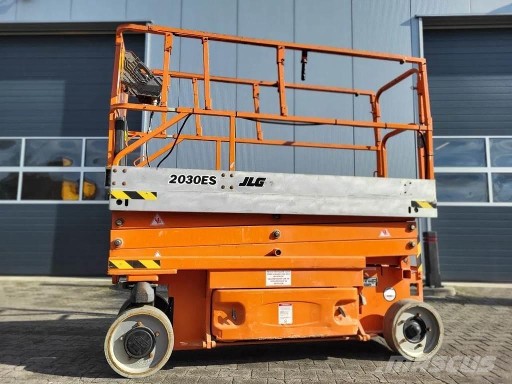 JLG 2030ES Schaarhoogwerkers